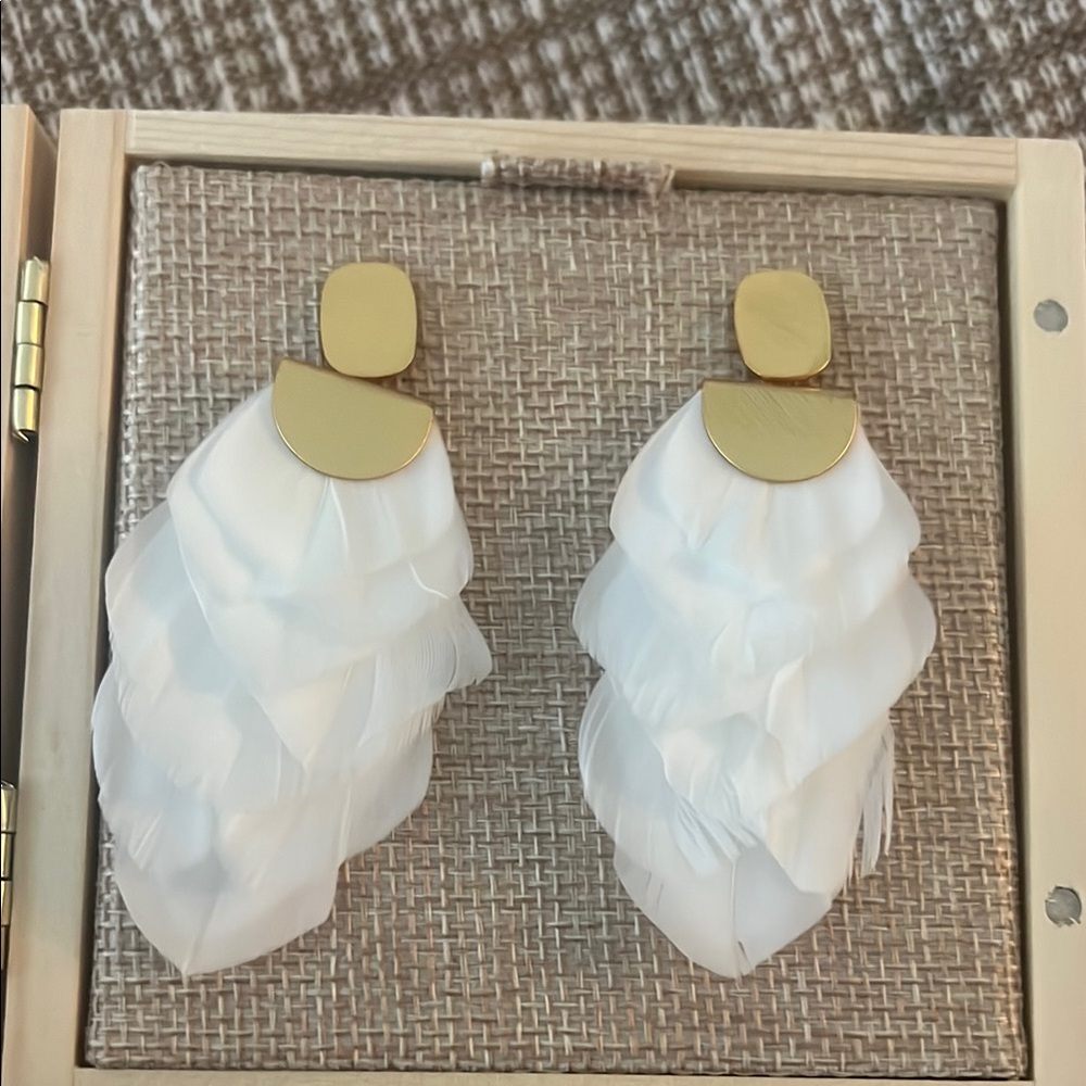 NWT Brackish earrings, white goose feathers